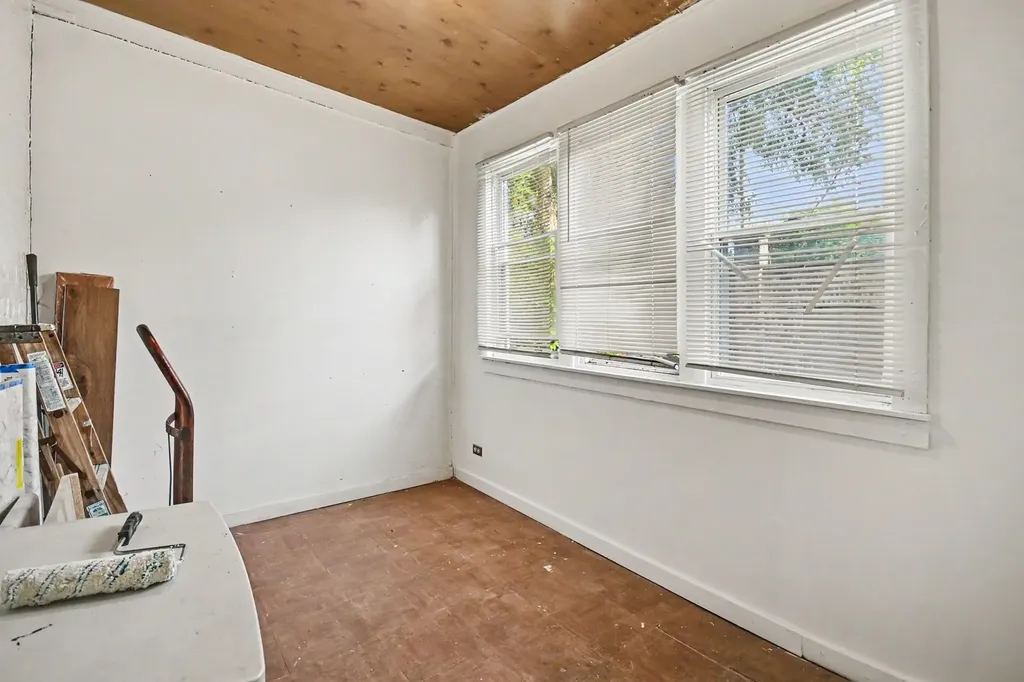 5028 West Adams Street Chicago IL 60644