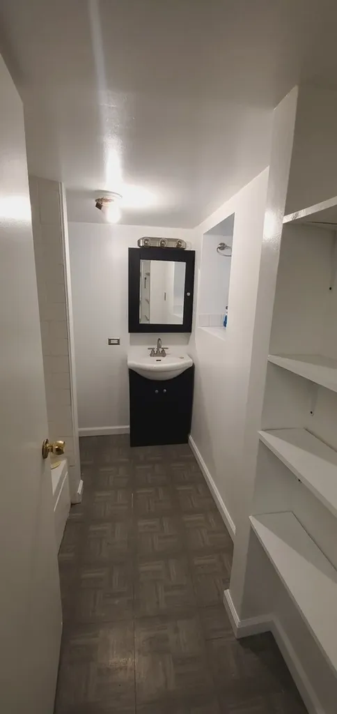 5028 West Adams Street Chicago IL 60644