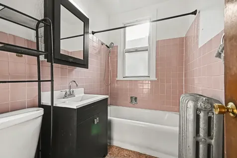 5028 West Adams Street Chicago IL 60644