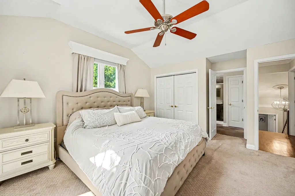 244 South Milton Avenue Glen Ellyn IL 60137