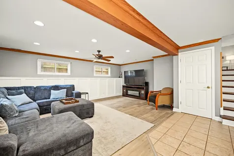 244 South Milton Avenue Glen Ellyn IL 60137