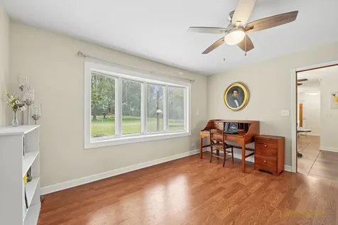 425 Greenwood Lane Barrington IL 60010