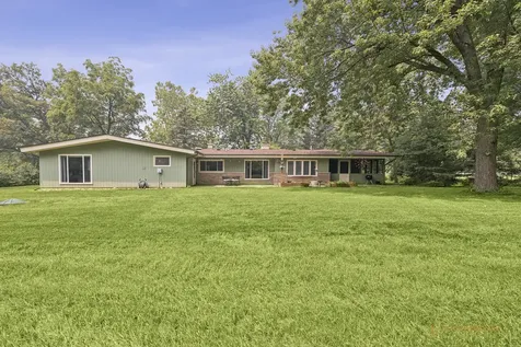 425 Greenwood Lane Barrington IL 60010