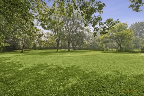 425 Greenwood Lane Barrington IL 60010