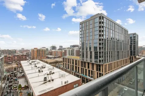 123 South Green Street Chicago IL 60607