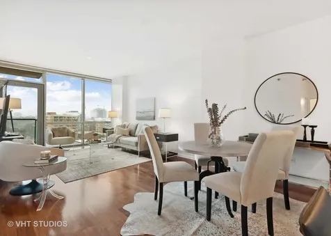 123 South Green Street Chicago IL 60607