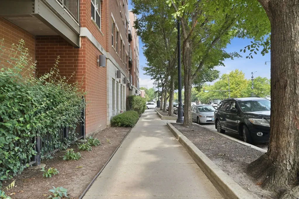 1155 West Roosevelt Road Chicago IL 60608