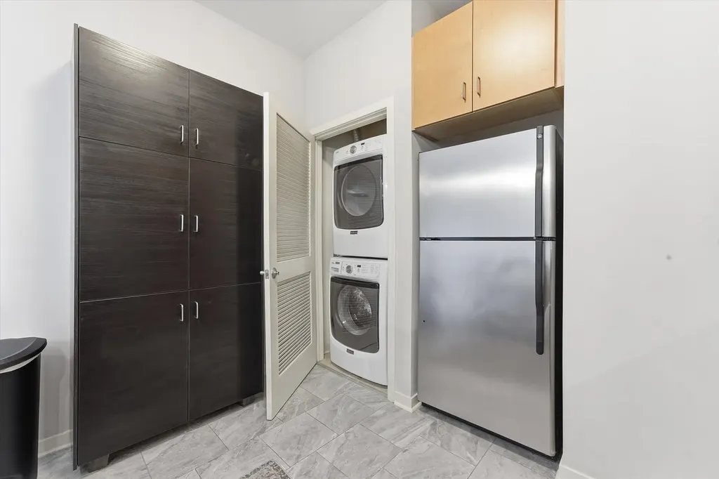 1155 West Roosevelt Road Chicago IL 60608