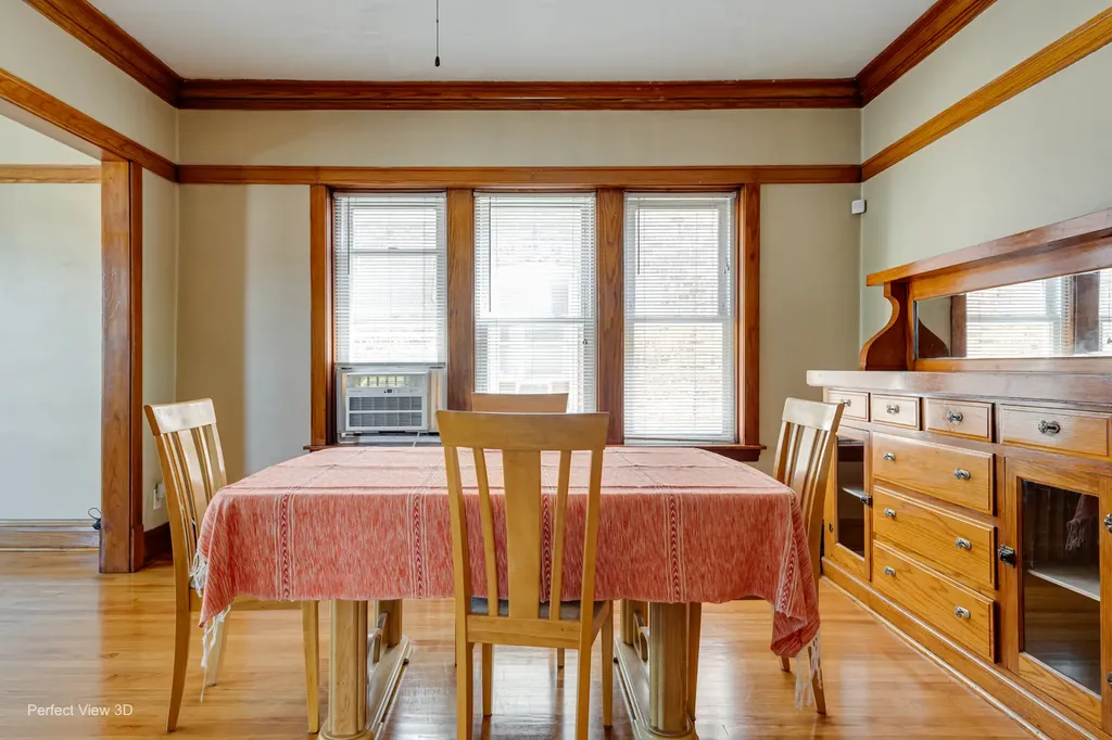 2452 North Menard Avenue Chicago IL 60639
