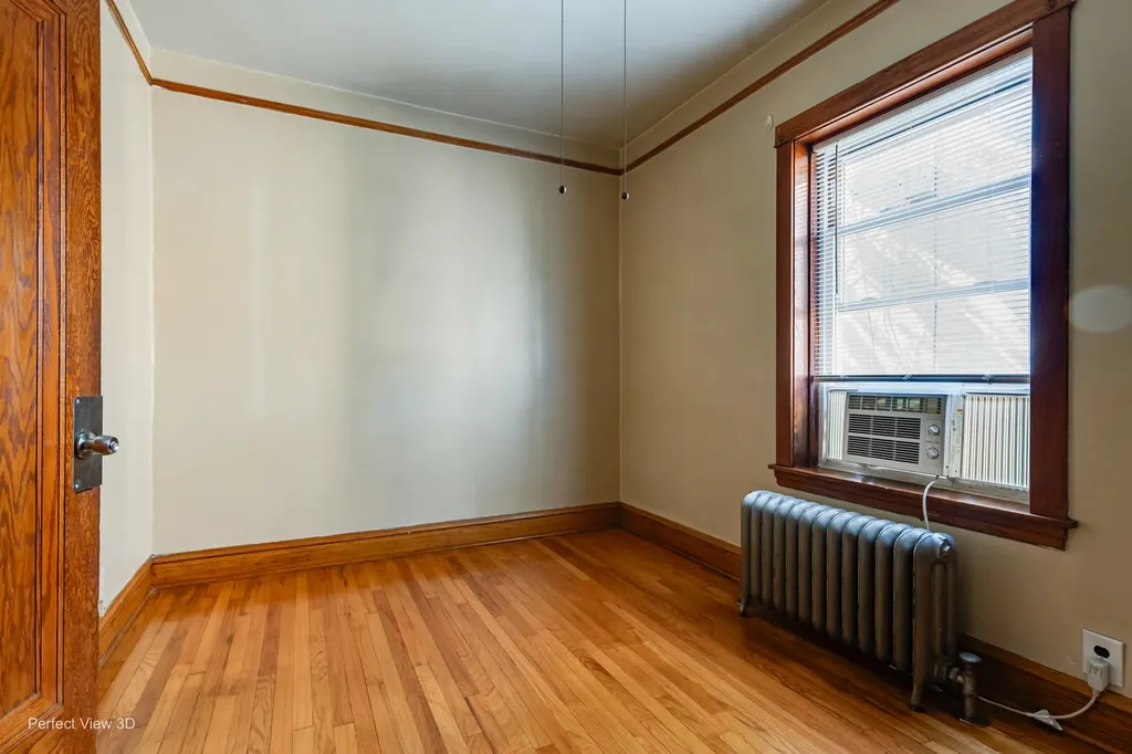 2452 North Menard Avenue Chicago IL 60639