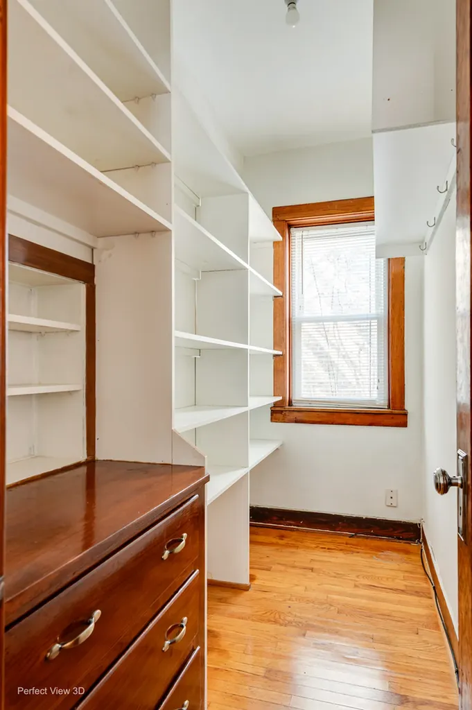 2452 North Menard Avenue Chicago IL 60639