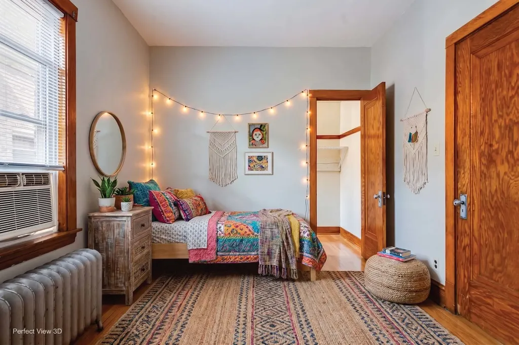 2452 North Menard Avenue Chicago IL 60639