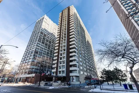6157 North Sheridan Road Chicago IL 60660