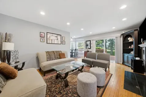 68 Chestnut Terrace Buffalo Grove IL 60089