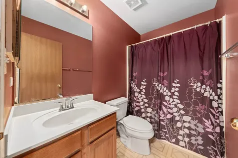 3202 Whitney Road Aurora IL 60502