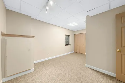 3202 Whitney Road Aurora IL 60502