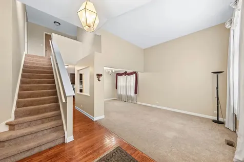 3202 Whitney Road Aurora IL 60502