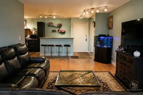 836 East Old Willow Road Prospect Heights IL 60070