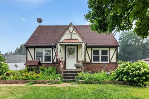 10307 Dickens Avenue Melrose Park IL 60164