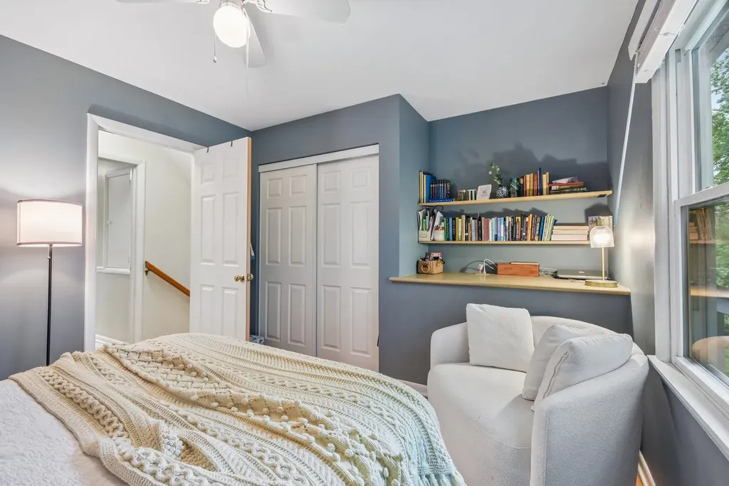 26W473 Parkway Drive Winfield IL 60190