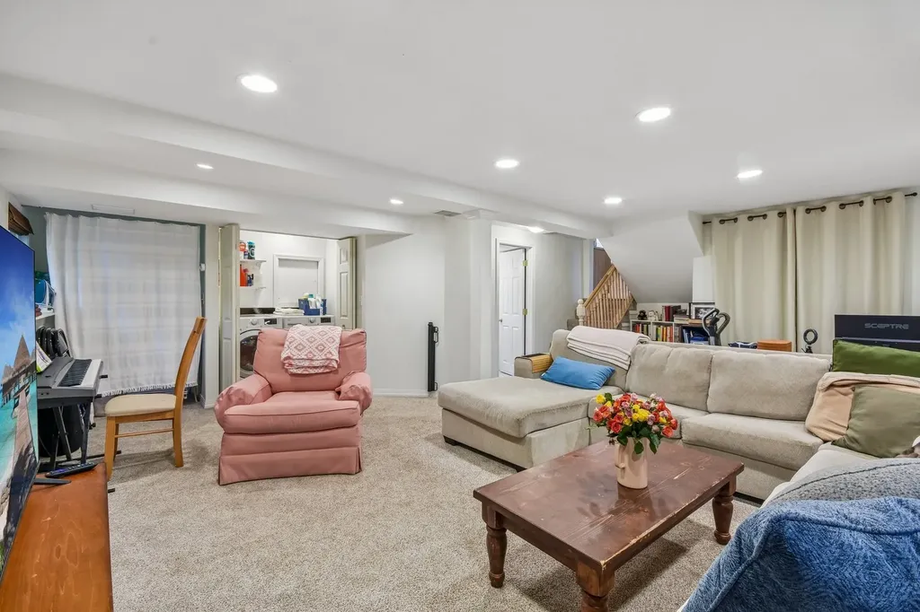 26W473 Parkway Drive Winfield IL 60190