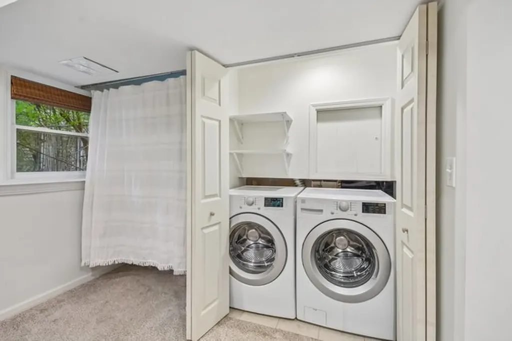 26W473 Parkway Drive Winfield IL 60190