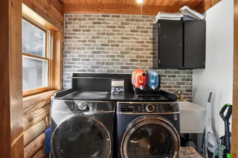 4615 East 2619th Road Sandwich IL 60548