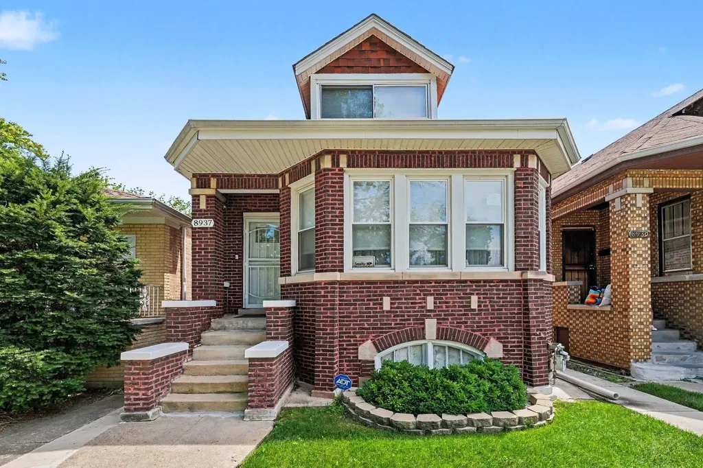 8937 South Paulina Street Chicago IL 60620