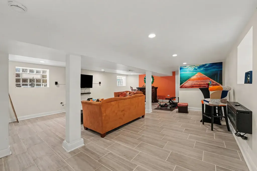 8937 South Paulina Street Chicago IL 60620