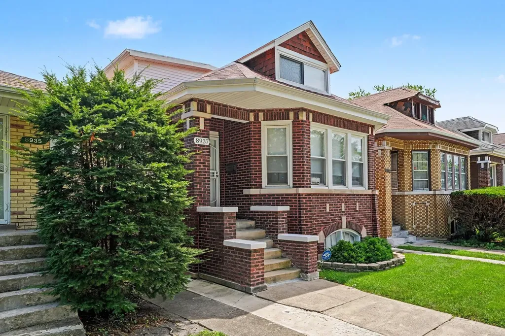 8937 South Paulina Street Chicago IL 60620