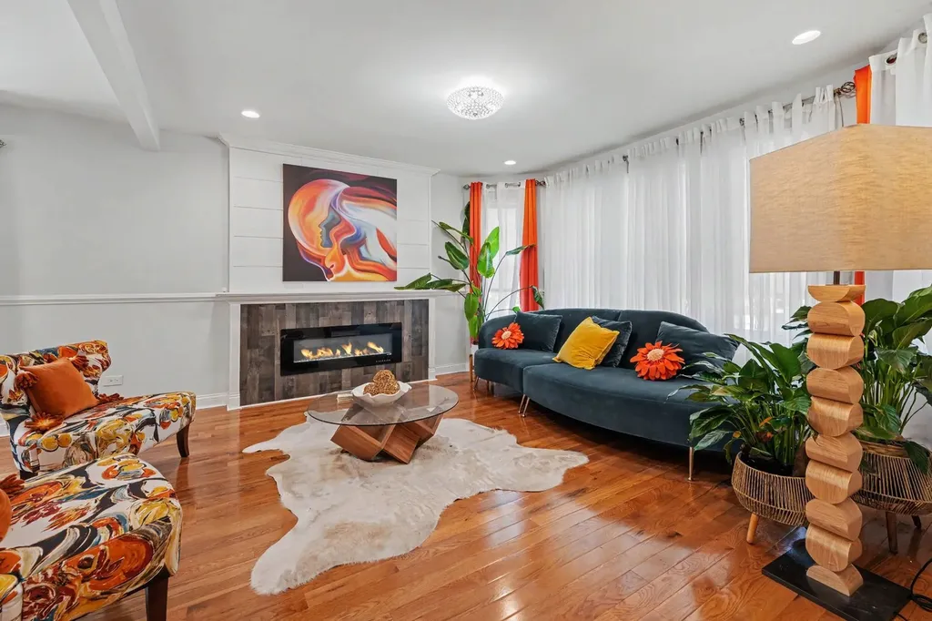 8937 South Paulina Street Chicago IL 60620