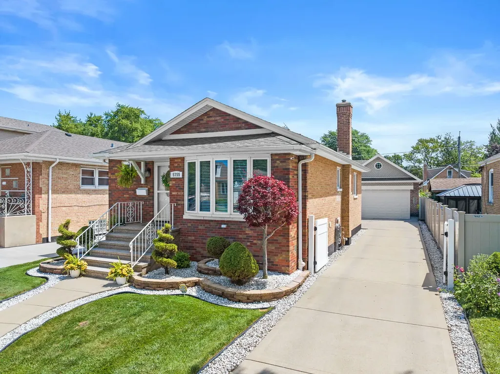 5755 South Nashville Avenue Chicago IL 60638