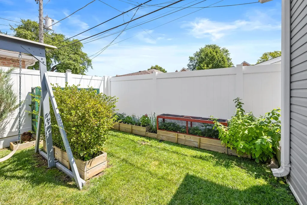 5755 South Nashville Avenue Chicago IL 60638