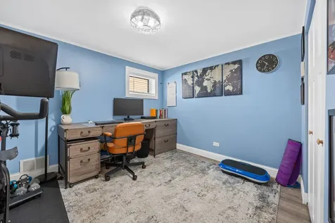 5755 South Nashville Avenue Chicago IL 60638