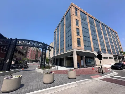 40 Dupage Court Elgin IL 60120