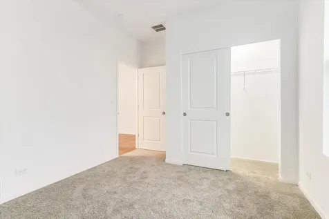 754 Alberta Avenue Oswego IL 60543