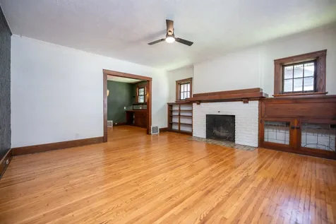 1421 North Douglas Street Peoria IL 61606