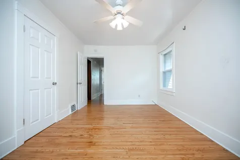 1421 North Douglas Street Peoria IL 61606