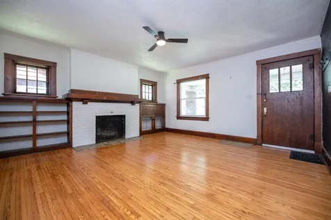 1421 North Douglas Street Peoria IL 61606