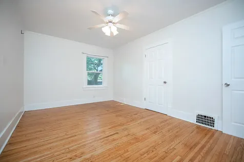 1421 North Douglas Street Peoria IL 61606