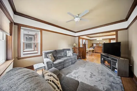 1906 South 58th Avenue Cicero IL 60804