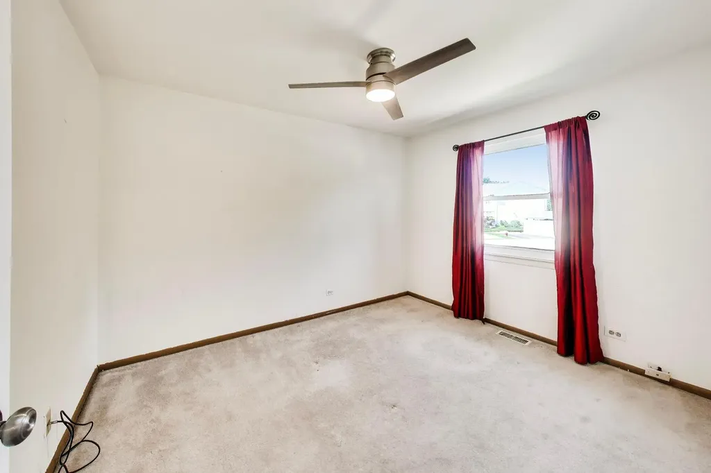 254 Peppertree Lane Aurora IL 60504