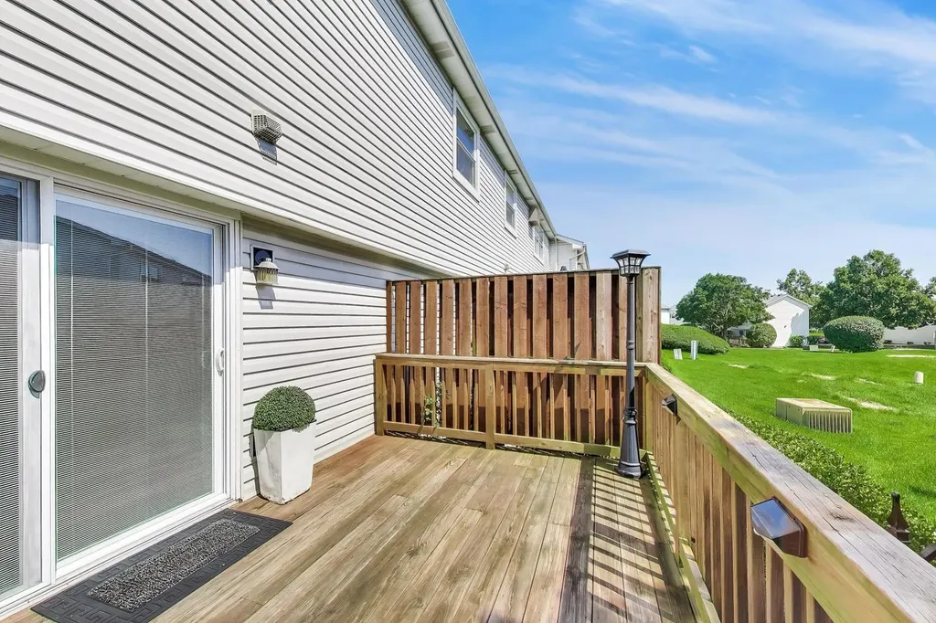 254 Peppertree Lane Aurora IL 60504