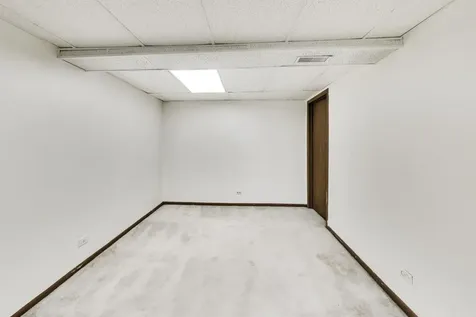 254 Peppertree Lane Aurora IL 60504