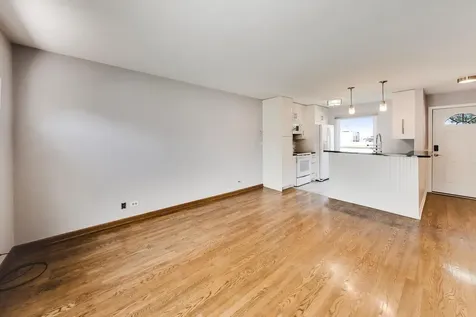 254 Peppertree Lane Aurora IL 60504