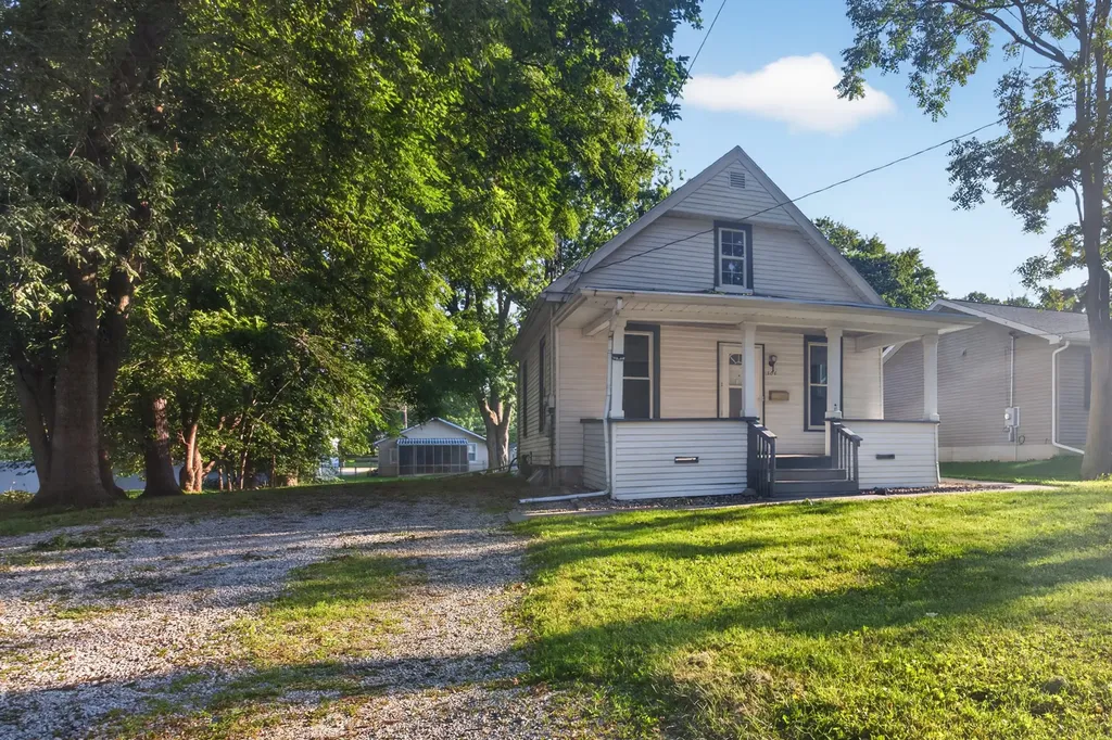 306 East Locust Street Normal IL 61761