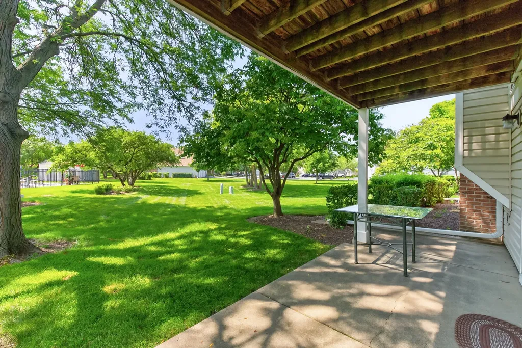 2845 Meadow Lane Schaumburg IL 60193
