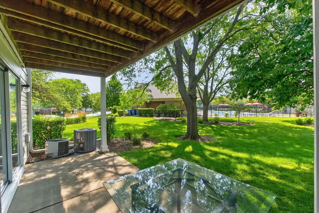 2845 Meadow Lane Schaumburg IL 60193