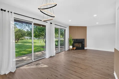 2845 Meadow Lane Schaumburg IL 60193