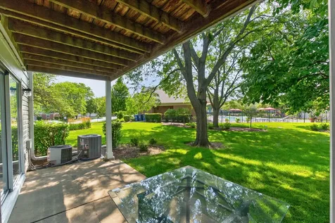 2845 Meadow Lane Schaumburg IL 60193